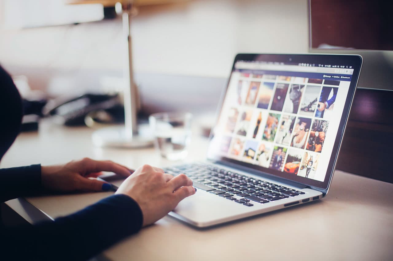 How to Take a Screenshot on a Mac in 3 Different Ways